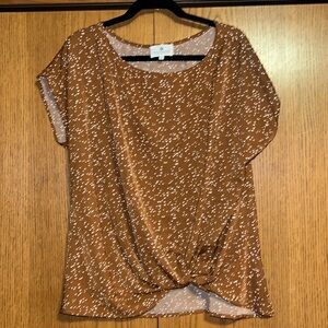 Betsey’s Boutique Camel and white dotted shirt sleeve shirt
